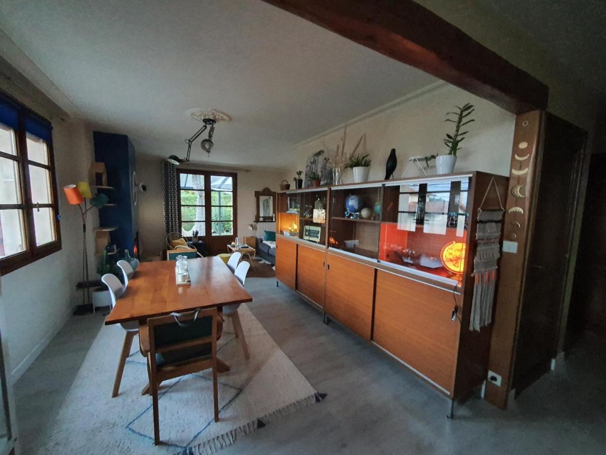 A L'Ecole Buissonniere, Chambre D'Hotes En Sidobre Lacrouzette Exteriör bild