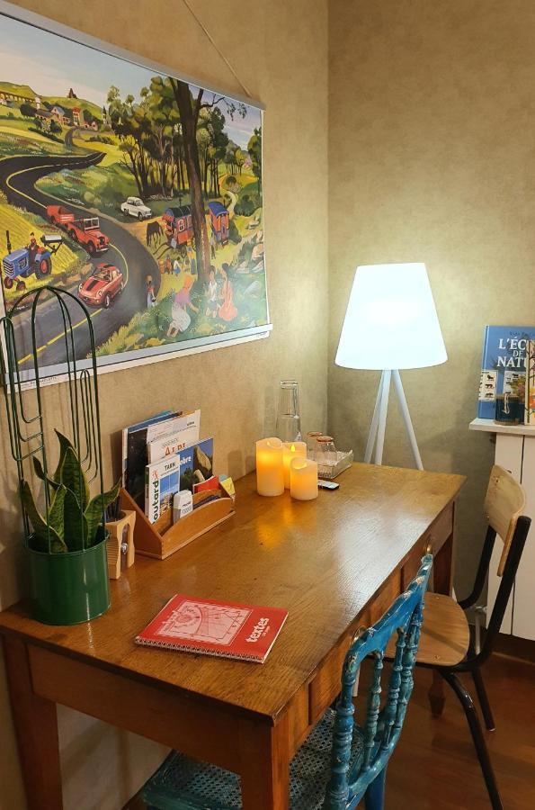 A L'Ecole Buissonniere, Chambre D'Hotes En Sidobre Lacrouzette Exteriör bild